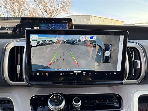 Certified 2025 Ford Expedition Max Active image 11