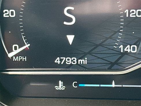 Used 2025 GMC Sierra 1500 AT4X image 29