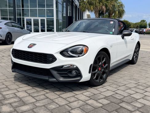 Used 2017 FIAT 124 Spider Abarth RWD image 1