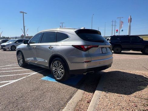 Used 2022 Acura MDX SH-AWD w/ Advance Package image 3