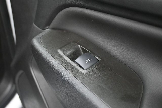 Used 2024 Chevrolet Equinox LT AWD/4WD image 38