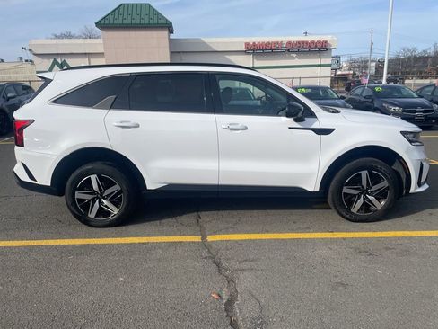 Used 2021 Kia Sorento EX image 8