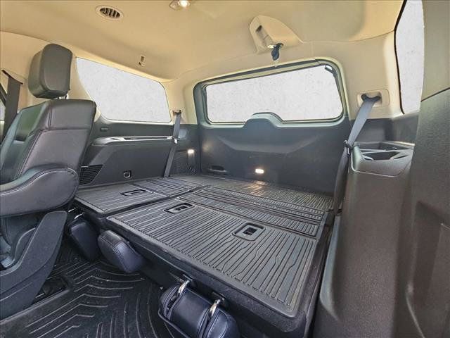 Used 2023 Ford Expedition XLT RWD image 17
