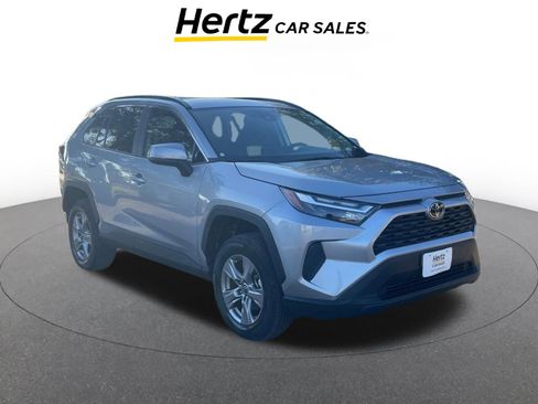 Used 2025 Toyota RAV4 XLE image 1