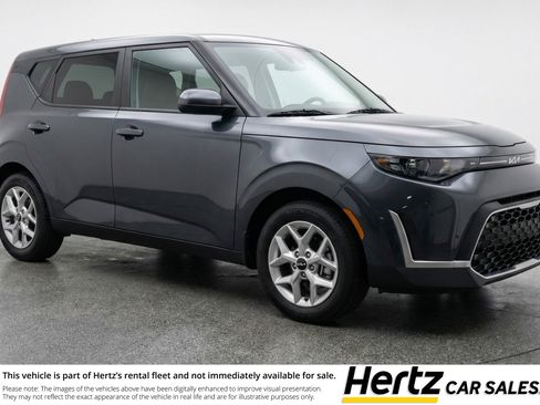 Used 2025 Kia Soul LX w/ LX Technology Package FWD image 1