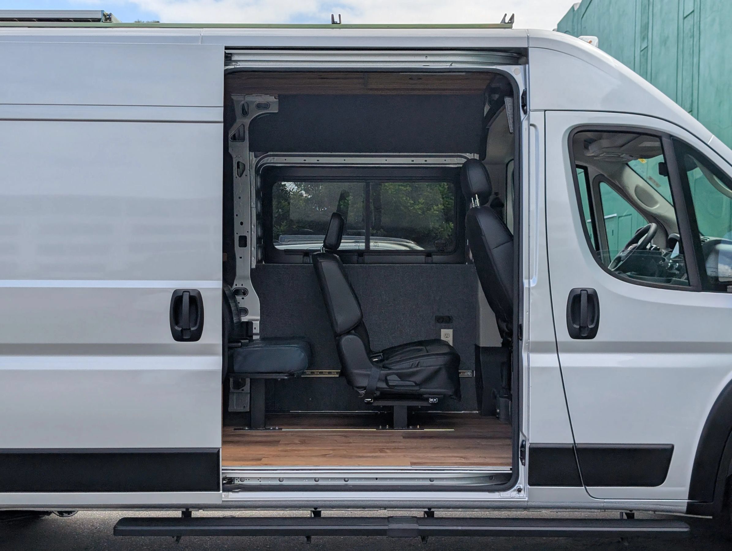 Used 2022 RAM ProMaster 3500 w/ Premium Convenience Group (A) FWD image 11