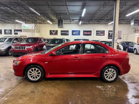 Used 2014 Mitsubishi Lancer ES image 2