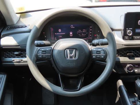 Certified 2023 Honda Accord LX image 17