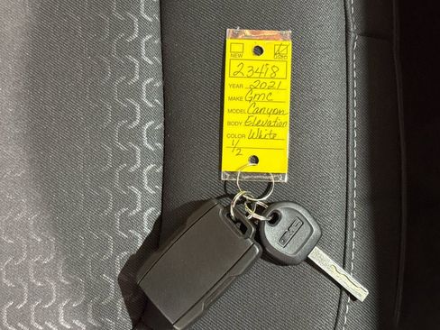 Used 2021 GMC Canyon Elevation image 40