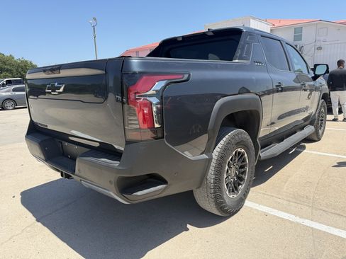 Used 2026 Chevrolet Silverado EV Trail Boss AWD/4WD image 6