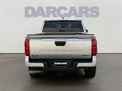 Used 2025 Toyota Tacoma TRD Sport w/ TRD Sport Premium Package image 6