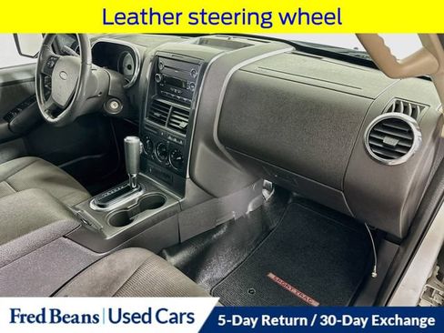 Used 2009 Ford Explorer Sport Trac XLT AWD/4WD image 29