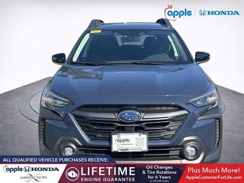 Used 2025 Subaru Outback Premium w/ Popular Package #1A AWD/4WD image 2