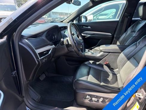 Used 2020 Cadillac XT4 Premium Luxury AWD/4WD image 12