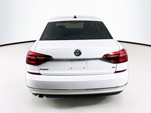 Used 2019 Volkswagen Passat 2.0T Wolfsburg image 31
