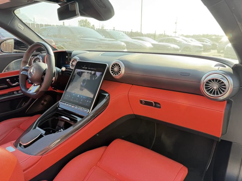 Used 2022 Mercedes-Benz SL 63 AMG 4MATIC w/ Driver Assistance Package image 27