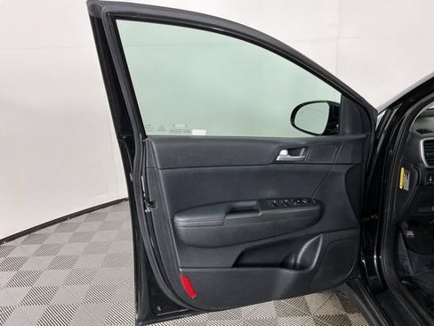 Used 2017 Kia Sportage EX w/ EX Premium Package AWD/4WD image 12