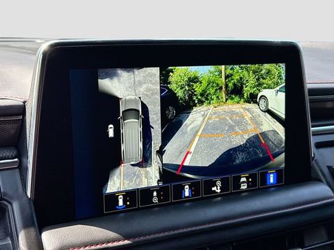 Used 2023 Chevrolet Tahoe RST w/ RST Performance Edition AWD/4WD image 19