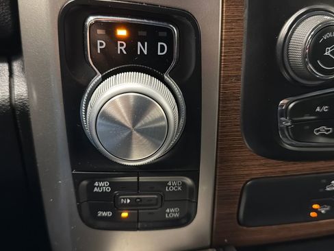 Used 2016 RAM 1500 Laramie w/ Convenience Group AWD/4WD image 10