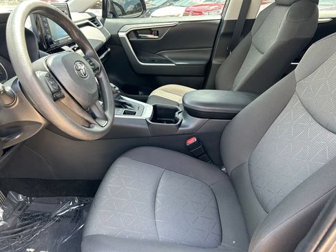 Used 2022 Toyota RAV4 XLE AWD/4WD image 11