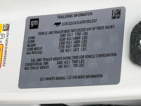 Used 2024 GMC Yukon XL SLT w/ SLT Premium Package AWD/4WD image 34