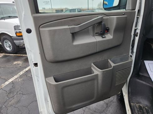 Used 2018 Chevrolet Express 3500 w/ Power Convenience Package image 27