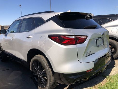 Used 2022 Chevrolet Blazer RS w/ Enhanced Convenience Package image 4