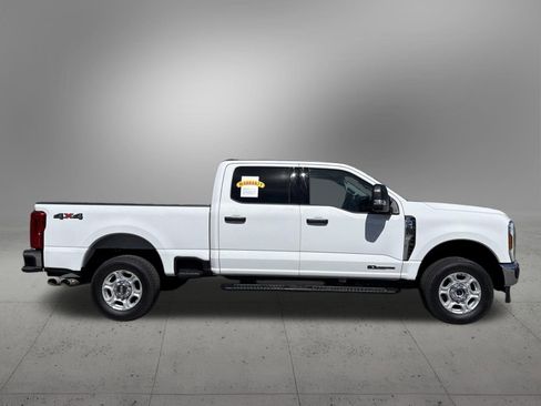 Used 2025 Ford F250 XLT AWD/4WD image 5