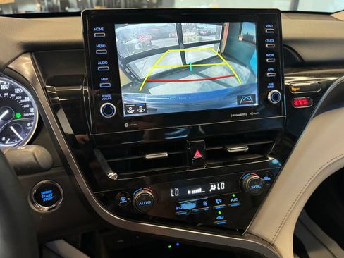 Used 2023 Toyota Camry XLE w/ Cold Weather Package FWD image 14