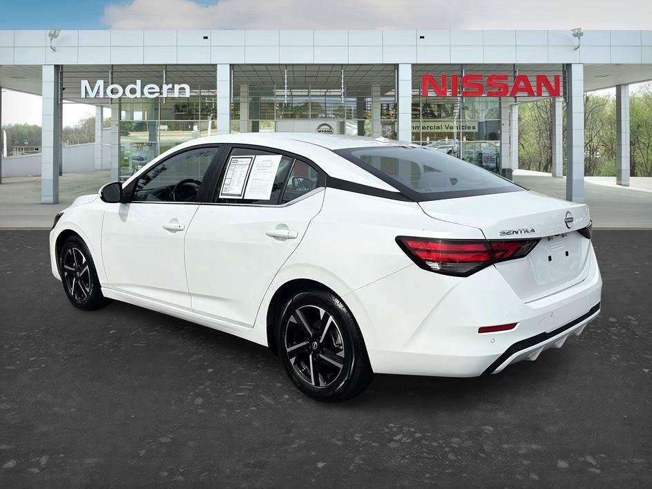 Certified 2025 Nissan Sentra SV FWD image 3
