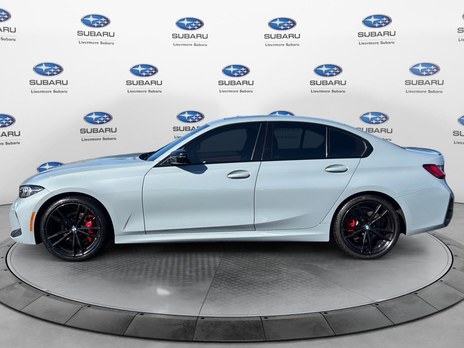 Used 2024 BMW 330i Sedan w/ M Sport Package RWD image 3