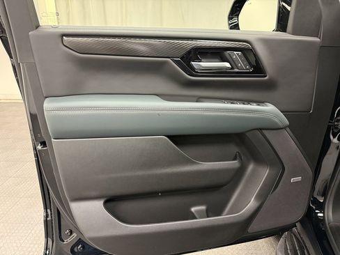 New 2026 GMC Yukon AT4 w/ LPO, Floor Liner Package image 27