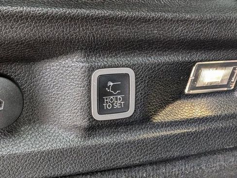 Certified 2023 Jeep Grand Cherokee L Overland AWD/4WD image 9
