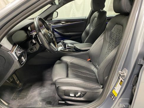 Used 2023 BMW 540i xDrive w/ M Sport Package image 14