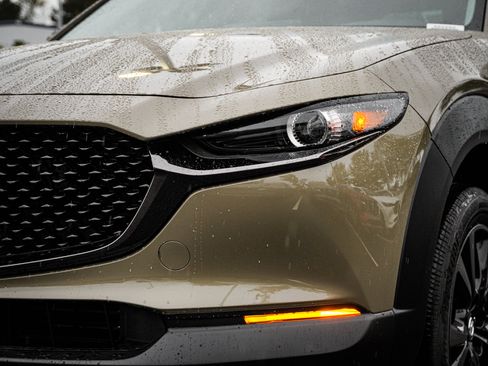 Used 2025 MAZDA CX-30 Carbon image 3