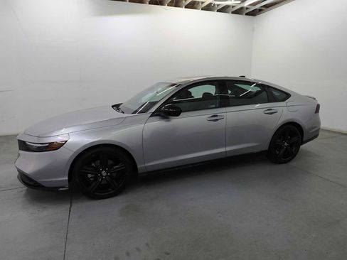 Used 2024 Honda Accord Sport image 8