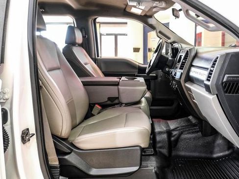 Used 2018 Ford F250 XL w/ Power Equipment Group image 28