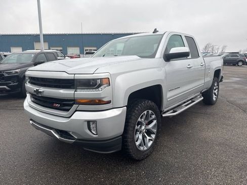 Used 2018 Chevrolet Silverado 1500 LT w/ All Star Edition image 7