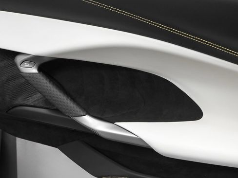 Used 2025 Ferrari 296 GTS image 28