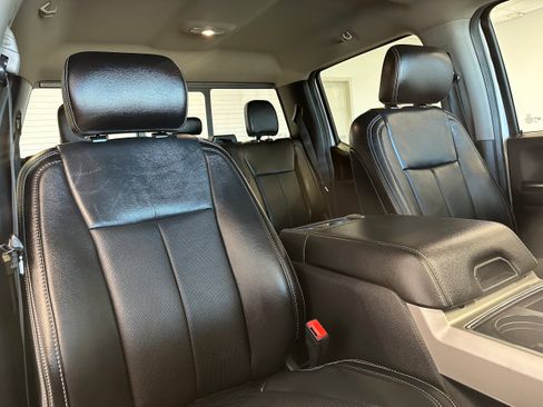 Used 2020 Ford F250 Lariat w/ Lariat Value Package AWD/4WD image 16