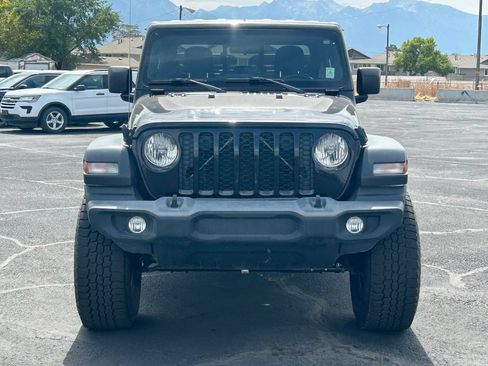 Used 2020 Jeep Gladiator Sport w/ Quick Order Package 24S AWD/4WD image 8
