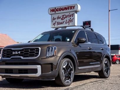 Used 2024 Kia Telluride S w/ S Sunroof Package