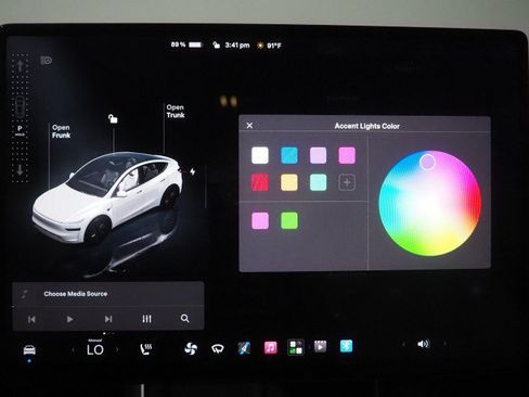 Used 2026 Tesla Model Y Long Range AWD/4WD image 42