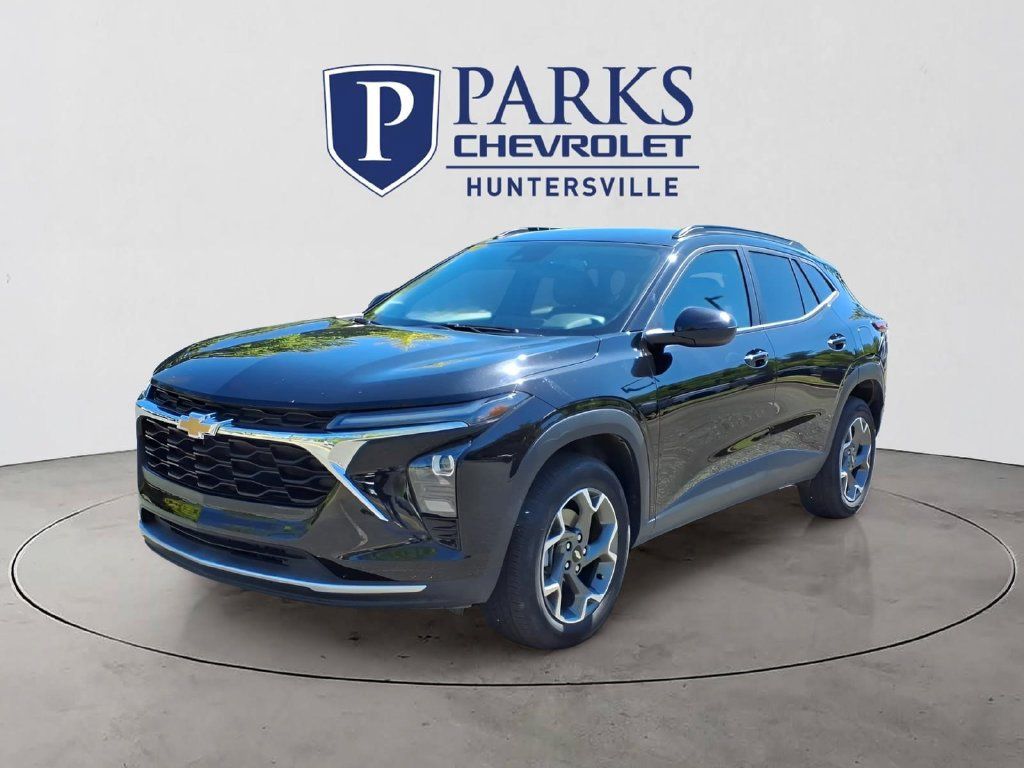 Used 2025 Chevrolet Trax LT w/ LT Convenience Package FWD image 27