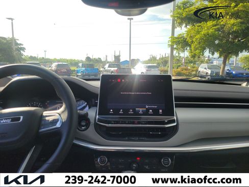 Used 2024 Jeep Compass Limited AWD/4WD image 21