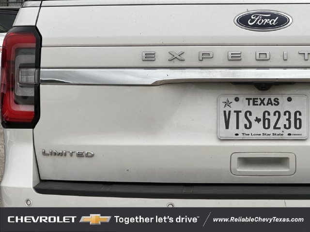 Used 2022 Ford Expedition Limited RWD image 6