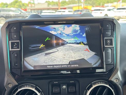 Used 2015 Jeep Wrangler Sahara w/ Connectivity Group AWD/4WD image 23