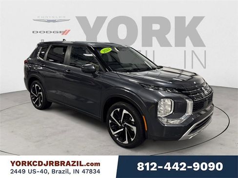 Used 2024 Mitsubishi Outlander SE Black Edition image 7