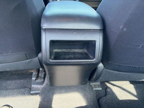 Used 2014 Toyota Camry SE image 10