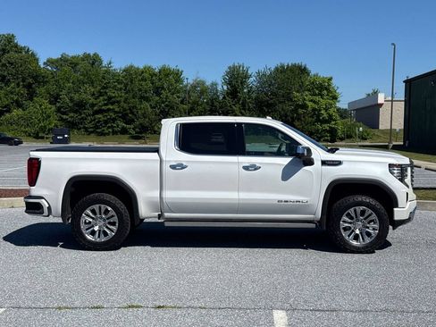 Used 2022 GMC Sierra 1500 Denali AWD/4WD image 9
